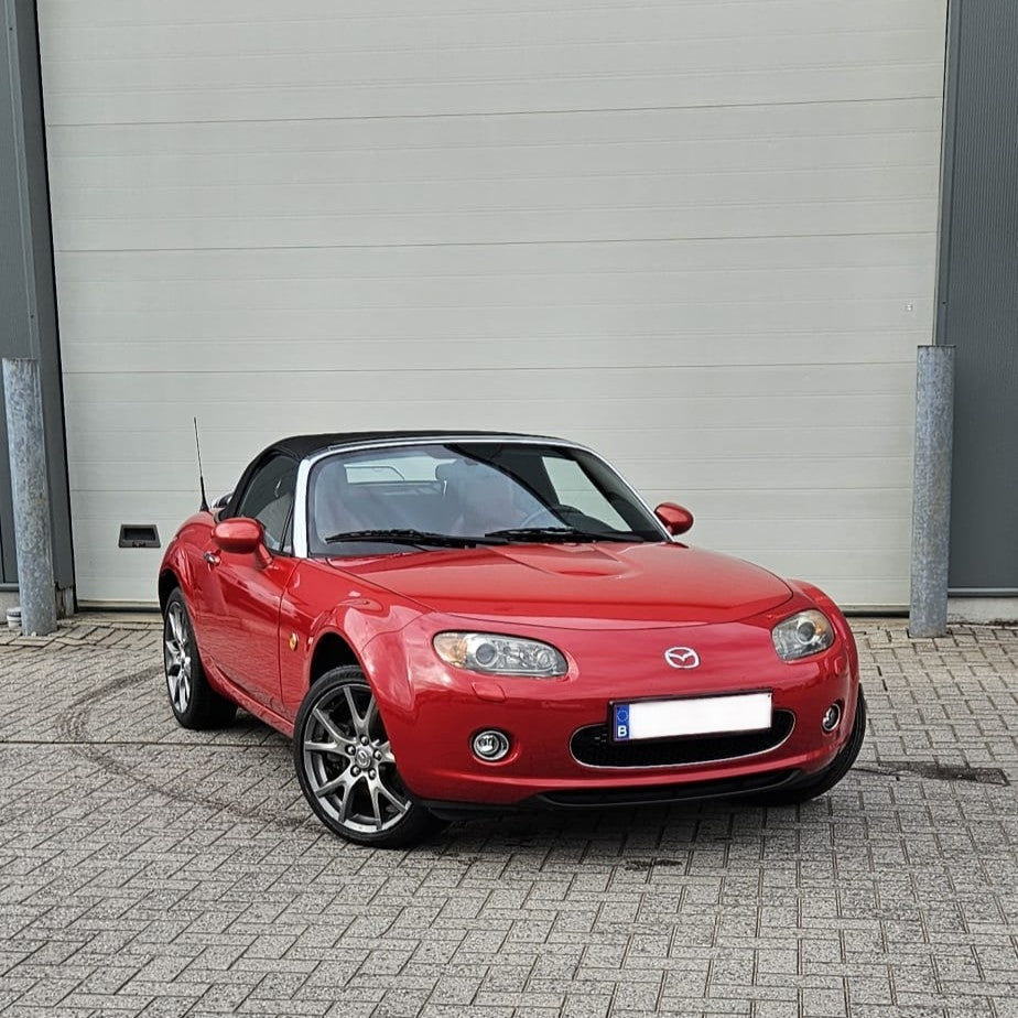 Mazda MX-5 NC in het zilver metallic